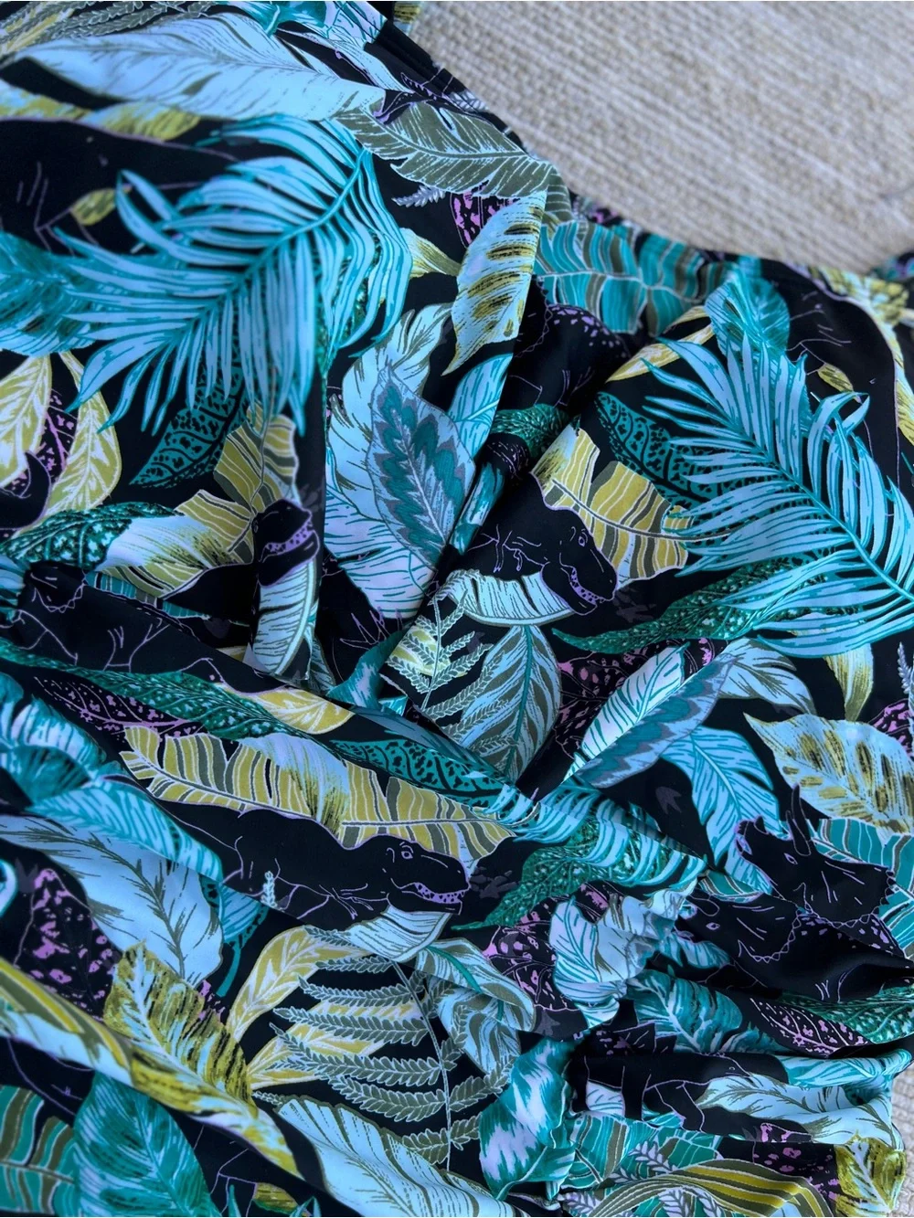 torrid Green Black Tropical Leaf Ruffle Bust Ruched One-Piece Swimsuit size 4